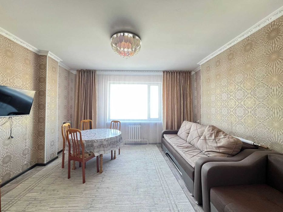 2 комн. пр.Шахтеров 31а, 8/9 этаж, 65/11кв.м