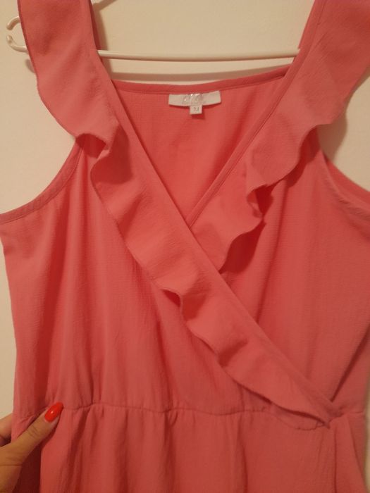 Лятна розова рокля