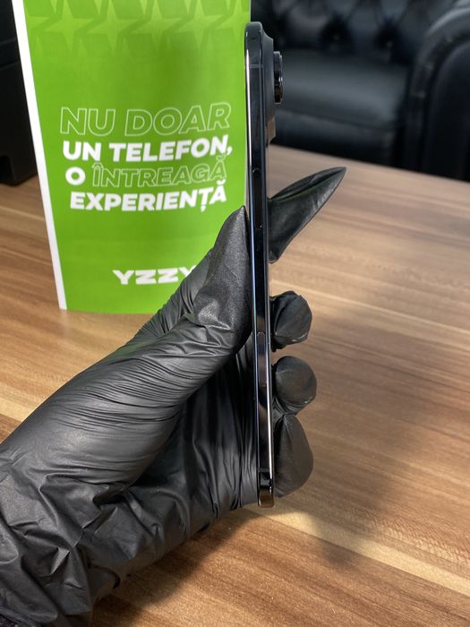 iPhone Air • 128 GB • Black