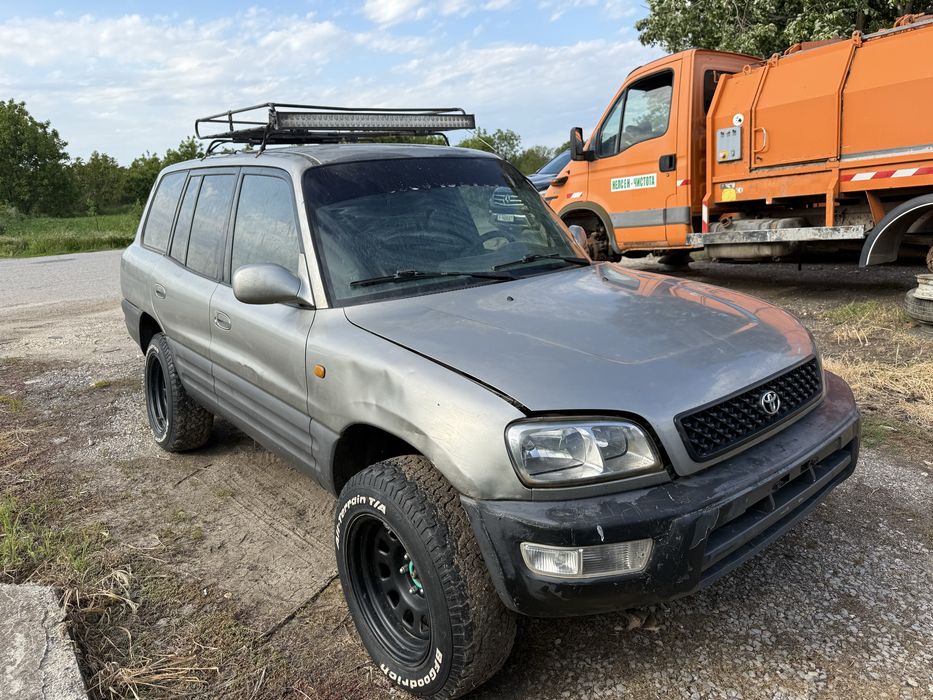 Toyota Rav4 на части