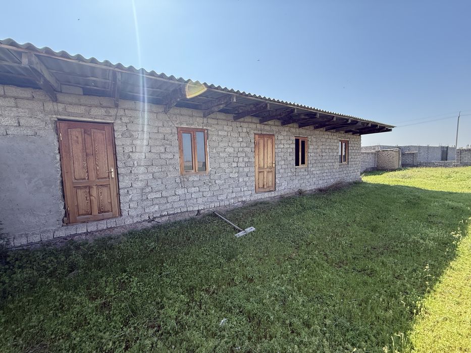 Dacha sotiladi 30 sotix