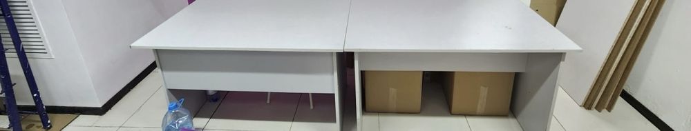 Два стола и ресепшн продам