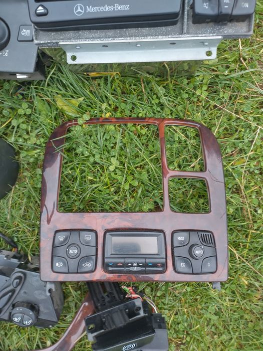 Части за Мерцедес W220