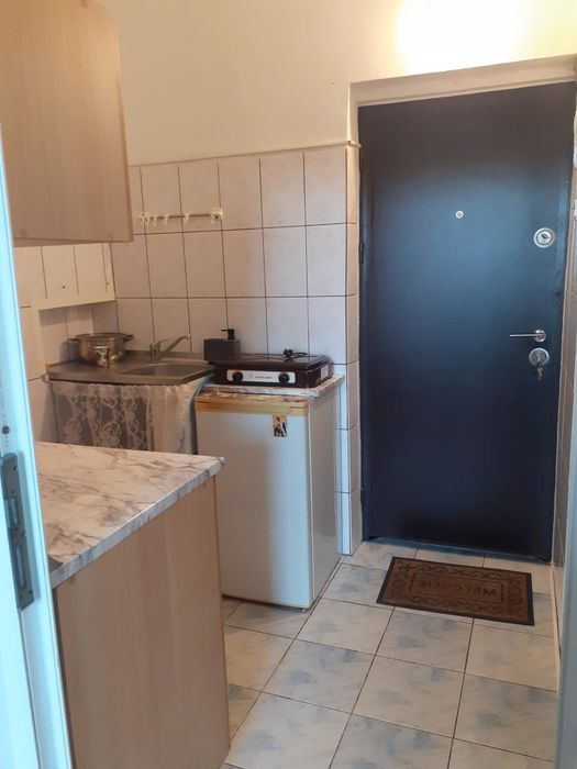 Închiriez garsoniera Abator