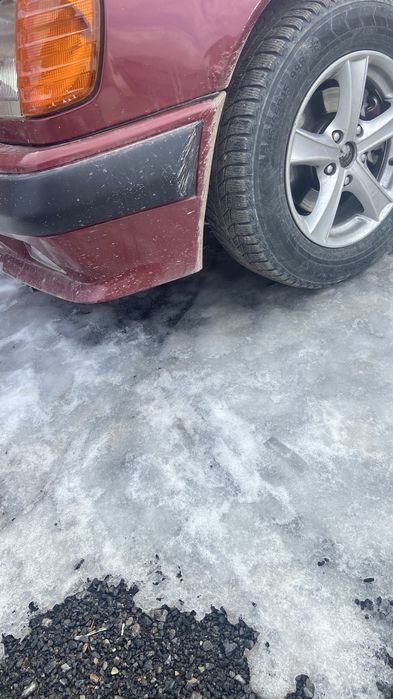 Продам бампер Амг ген 1 хорошом состояни