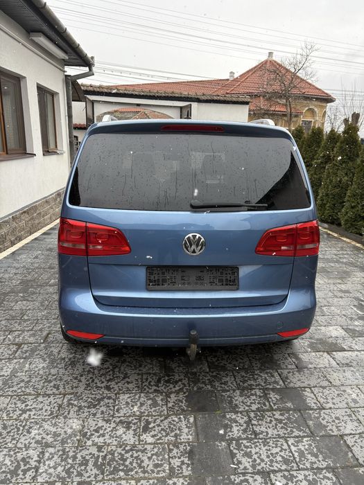 VOLKSWAGEN Touran 2011 — imagine 4