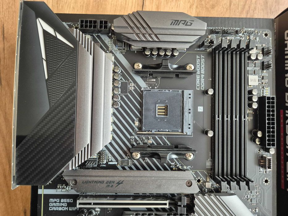 MSI MPG B550 Gaming Carbon WIFI AMD AM4 Motherboard Дъно за Ryzen процесори