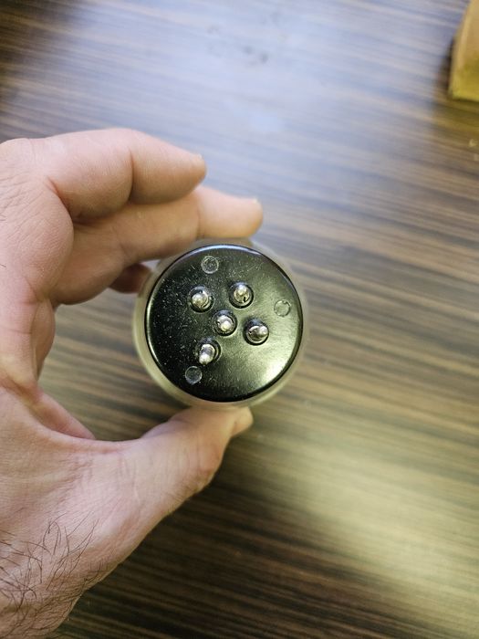 Продава се лампа-стабилизатор на напрежение 12TF25