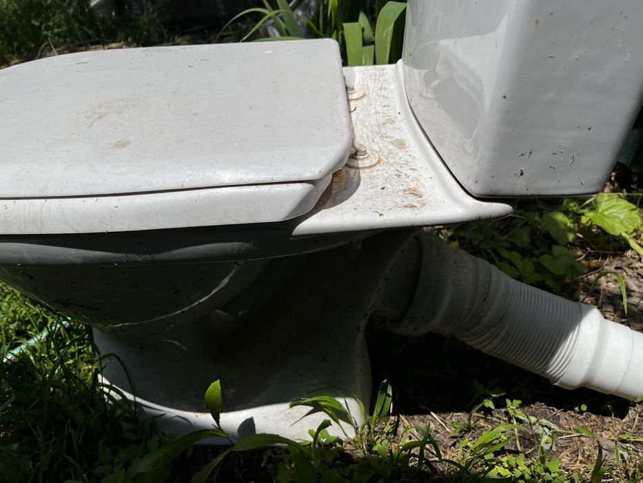 Продам унитаз