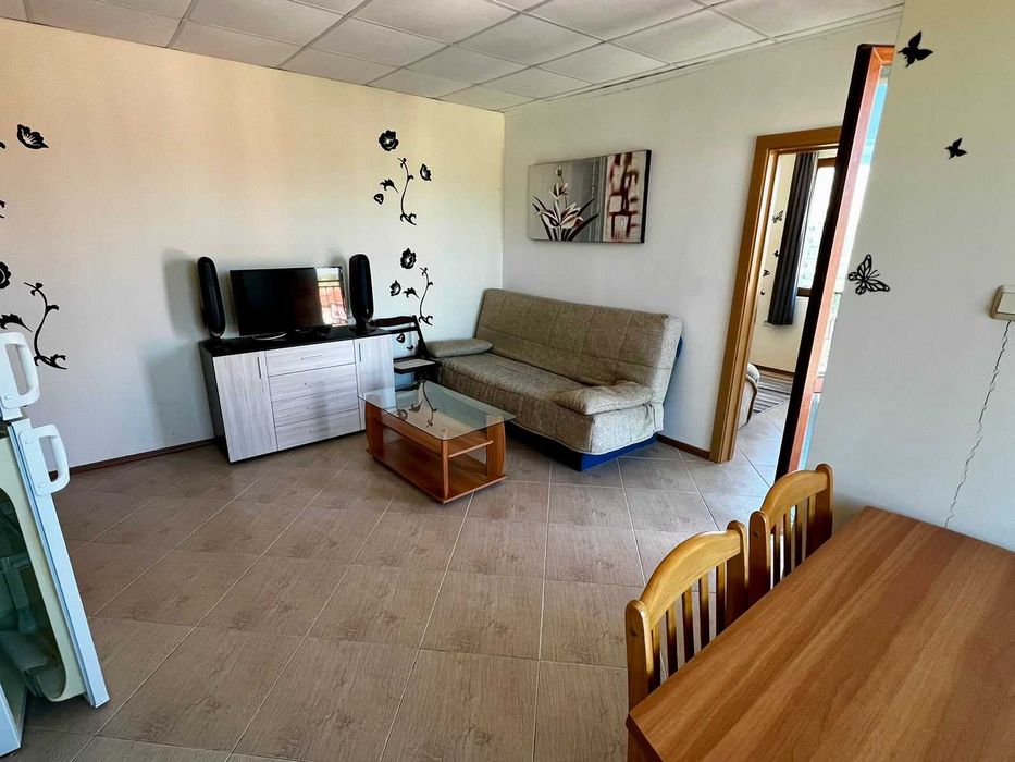 Продава се Тристаен апартамент в к.к. Слънчев бряг - 77 кв.м за 1072 €/кв.м - Снимка #1