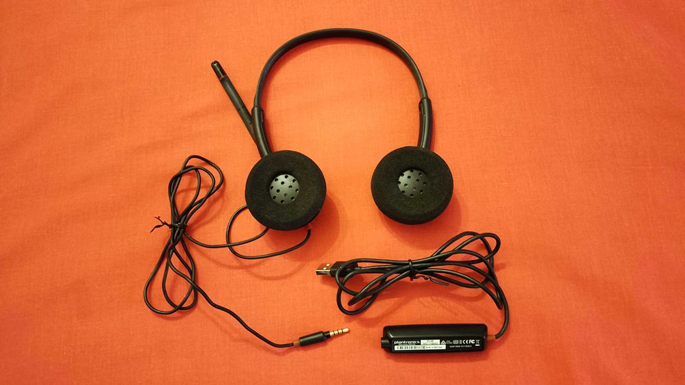 Слушалки с микрофон Plantronics