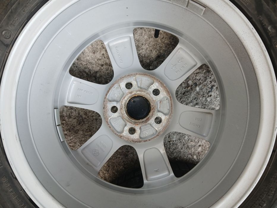 Оригинални Алуминиеви джанти 15цола за  vw polo.fox.Golf4.UP.skoda fabia.seat.Audi a1-A2-A3-5×100.