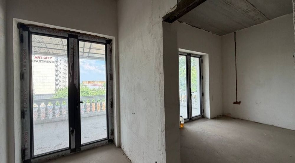 Паркентский. Продажа 4х ком. Новостройка.