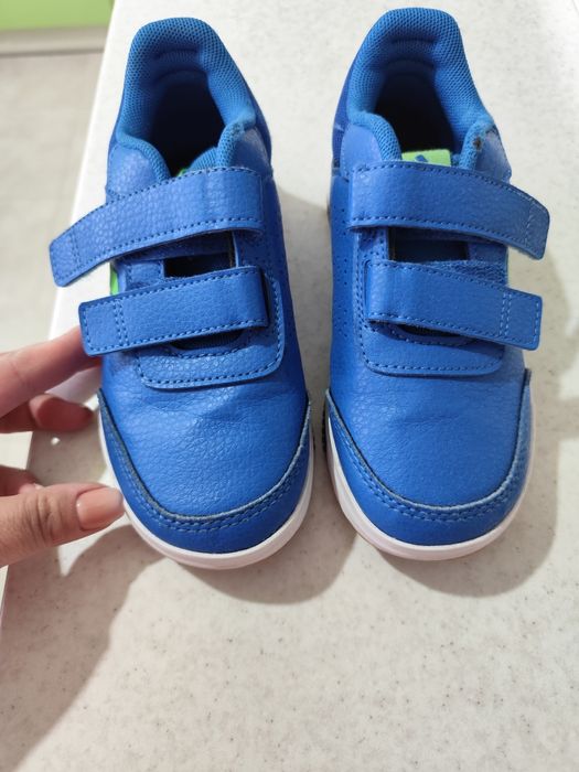 Оригинални маратонки Adidas