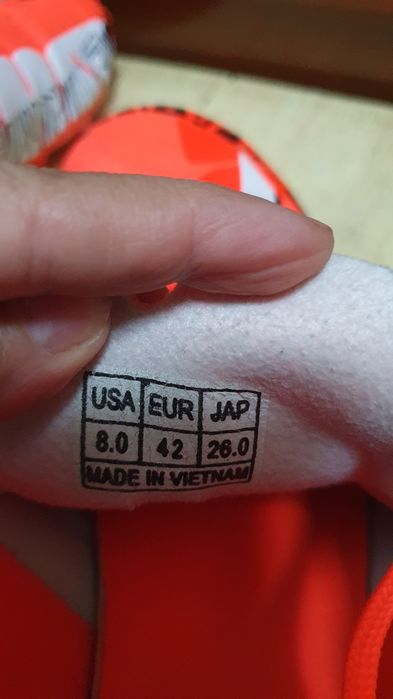 Бутсы оригинал фирмы Adidas отличном состоянии.