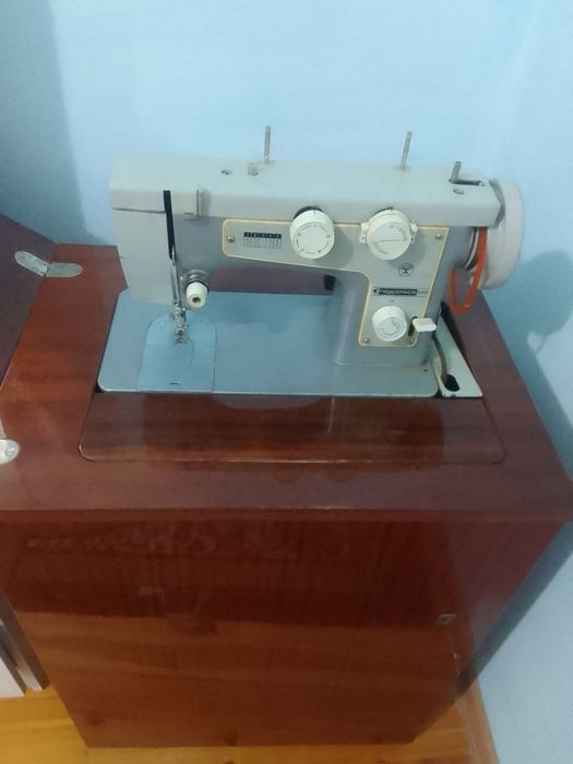 Podolsk 142 tikuv moshina