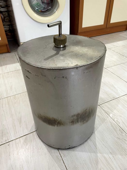 Бачок для парового ножа