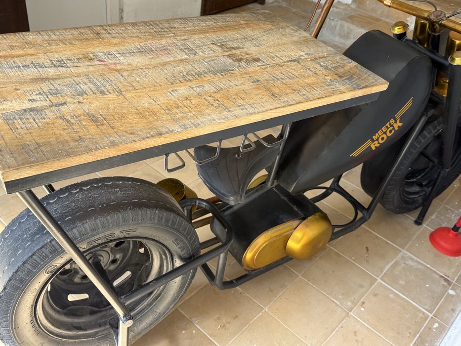 Motocicleta stil Bar