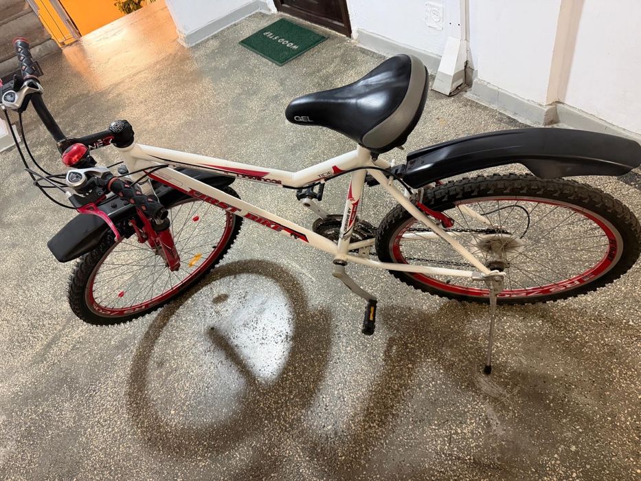 Bicicleta stare foarte buna