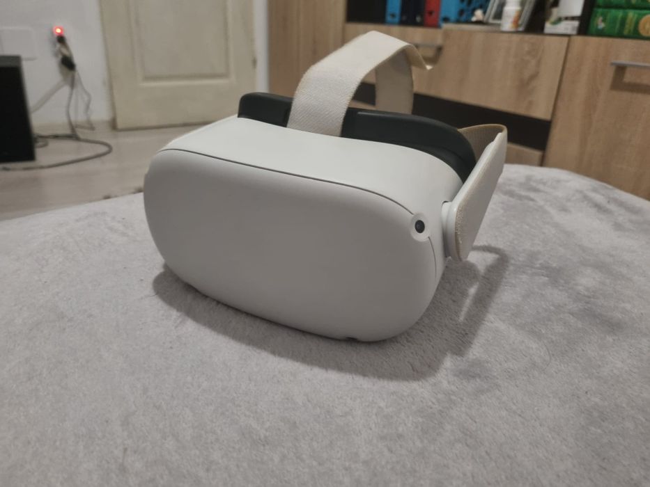 Vând Oculus Quest 2 128gb