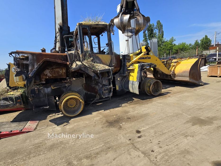 Distribuitor hidraulic pentru încărcător frontal Komatsu WA 380-6