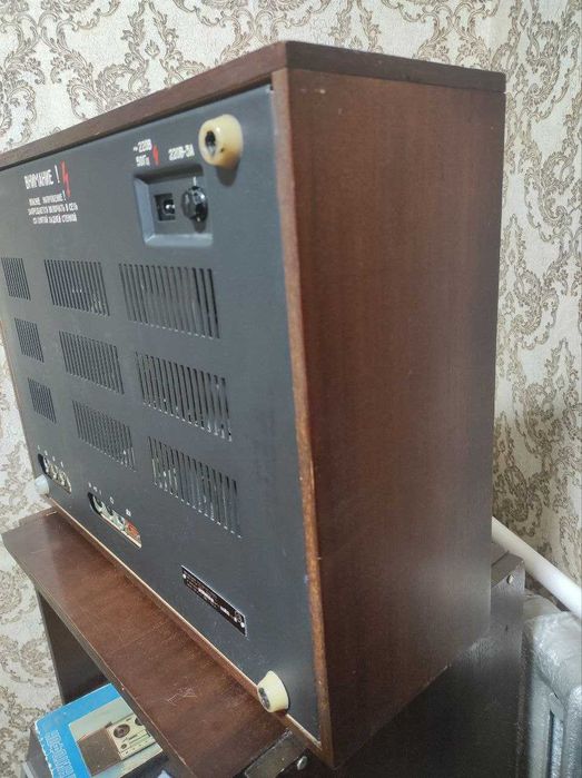 Магнитофон Ростов-102