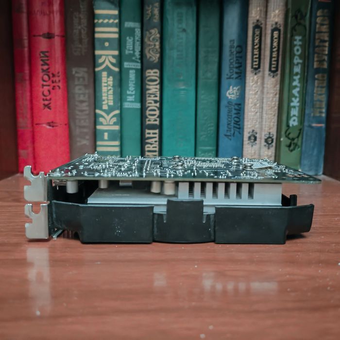 Видеокарта GTX 1050 TI
