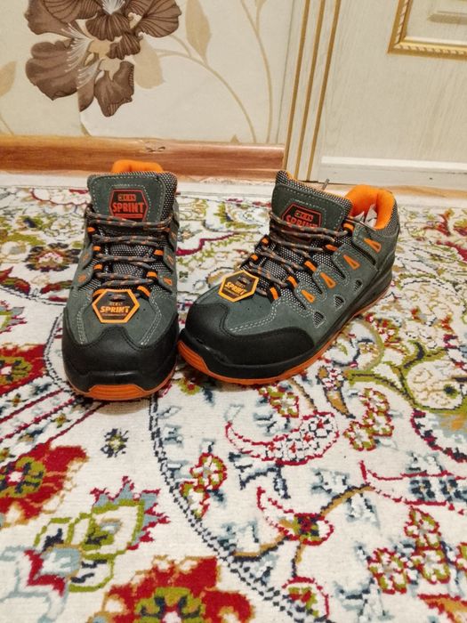 Кросовка рабочий