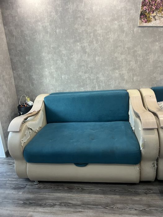 Отдам диван раскладной