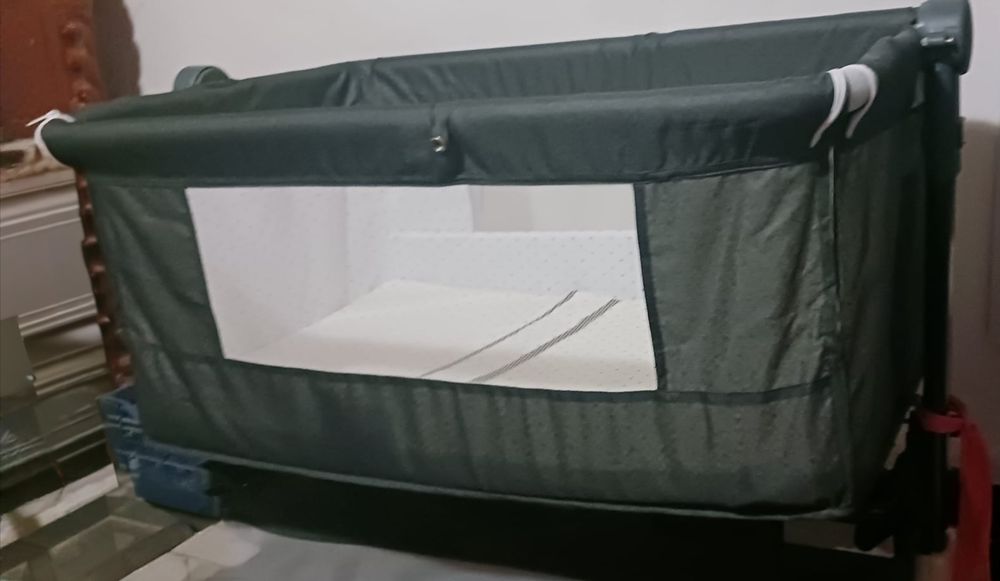 Pătuț bebeluș folosit foarte puțin