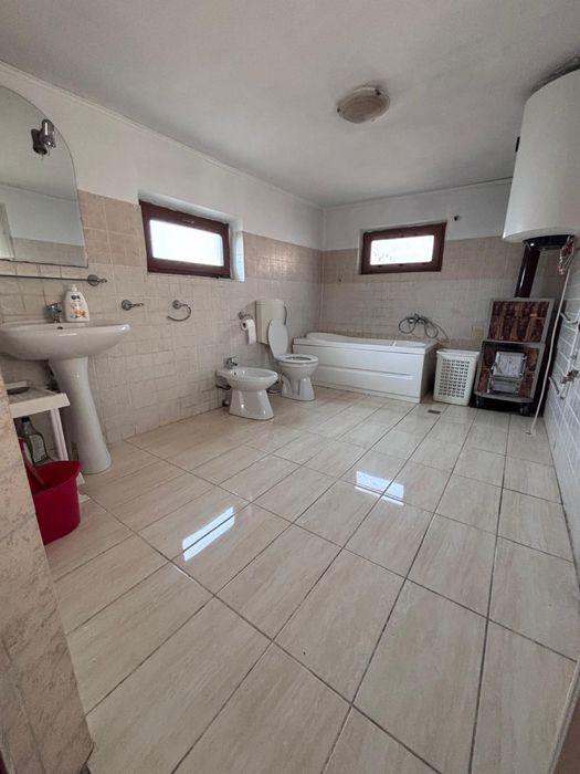 Casa + teren 900 mp, intravilan, la strada principala, intre Vizantea si Soveja, langa Focsani