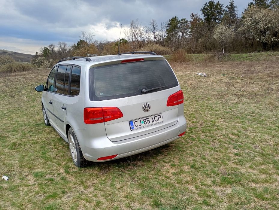 Vând Touran 2012 1.6TDI