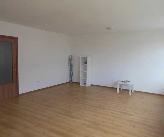 Дава се под наем Тристаен апартамент в София, Редута - 110 кв.м за 698.19 € - Снимка #1
