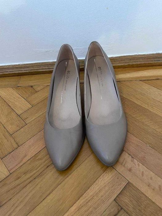 Pantofi cu toc dama Ecco 39