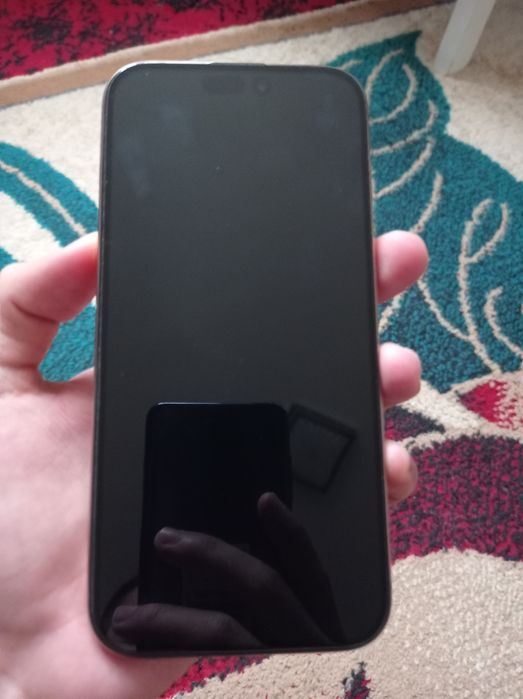 Iphone 16 pro max sotiladi holati ideal 1 qul uzim ishlatganman