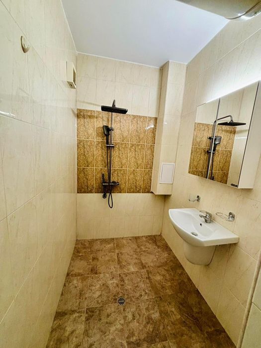 Дава се под наем Тристаен апартамент в Бургас, Лазур - 80 кв.м за 677.79 € - Снимка #10