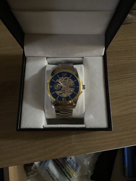 Механически сағат сатылады