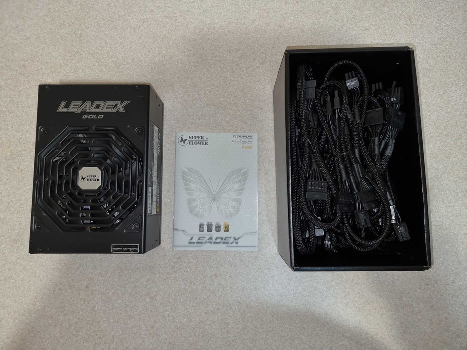 Золотой блок питания Super Flower SF-1600F14HG мощностью 1600Вт