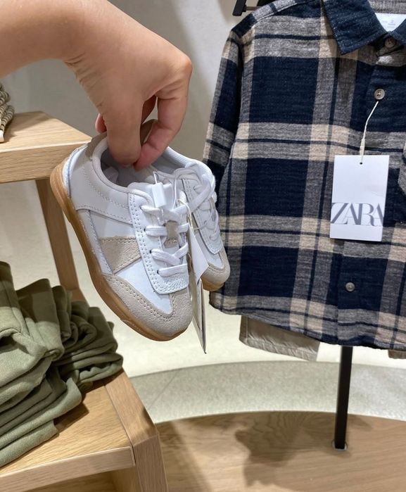Кроссовки Zara 28