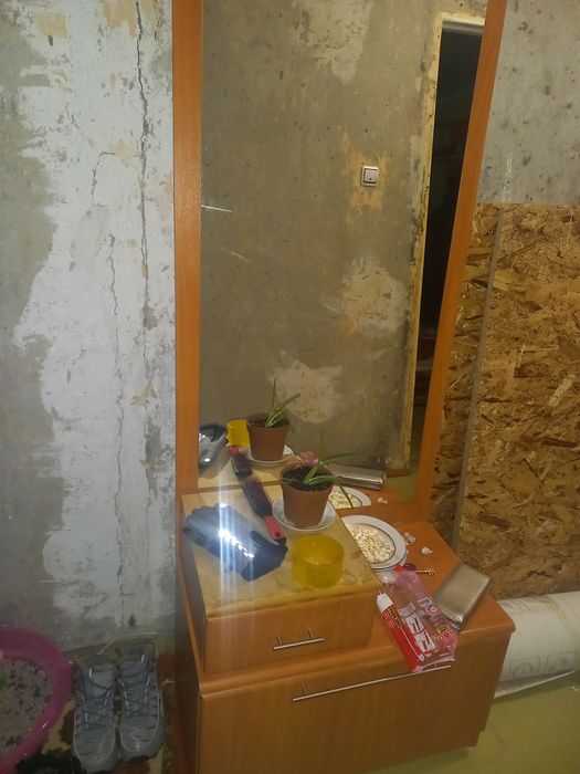 Продам зеркало или прихожку