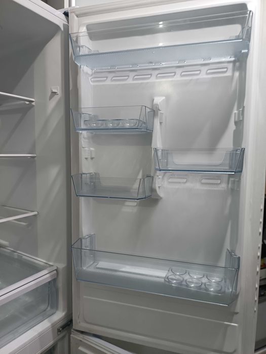 Холодильник Midea