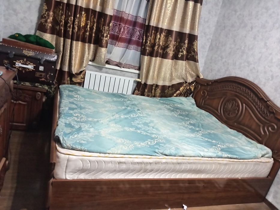 спалный диван комплект сотилади холати яхши