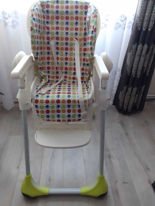 Vând scaun + masă telescopică pentu bebeluși