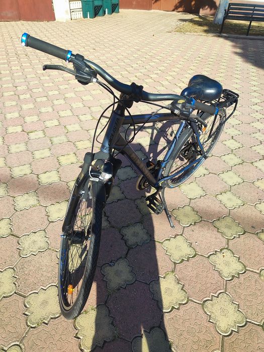 Bună ziua aș vrea să vând bicicleta asta a costat 800 RON și îl vând la 600 Lei detalii la numărul de telefon afișat 0774334510 se aduce la voi acasă