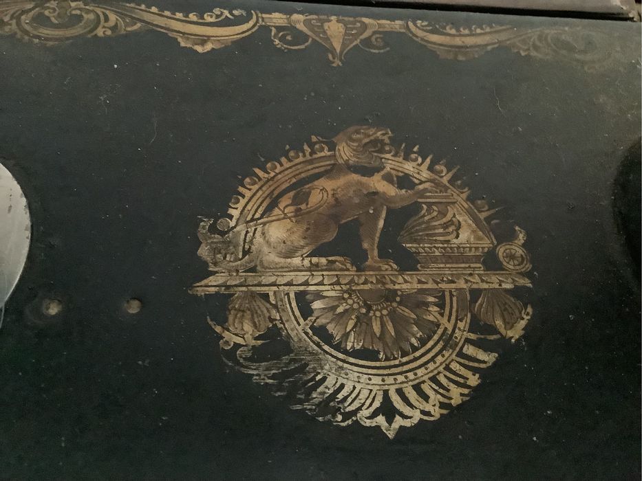 Masina de cusut, frumoasa