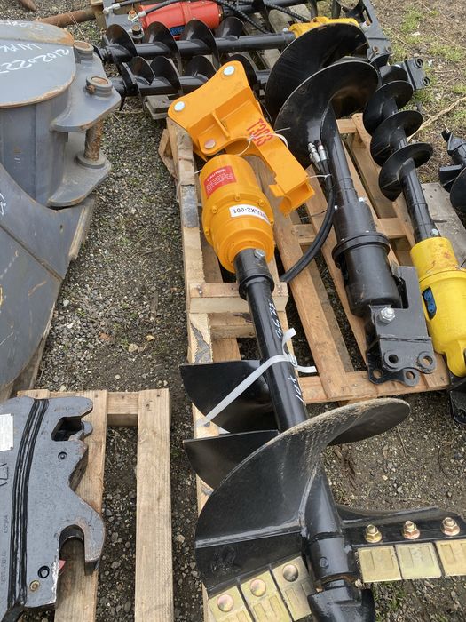 Foreză hidraulică pentru miniexcavator + burghiu inclus – Nouă