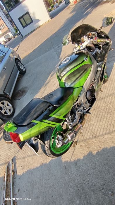 Kawasaki zxr750 125cp Acte la zi. variante!
