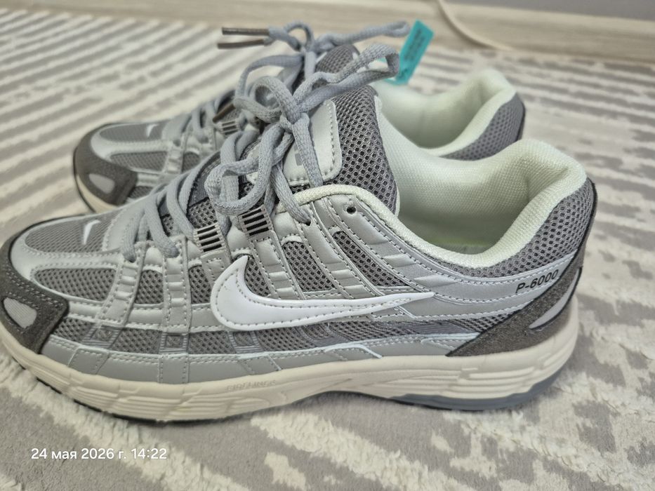 Продам кроссовки Nike 41 рр