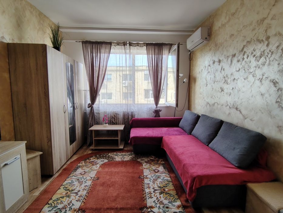 Închiriez garsoniera in Constanța zona far poarta 6