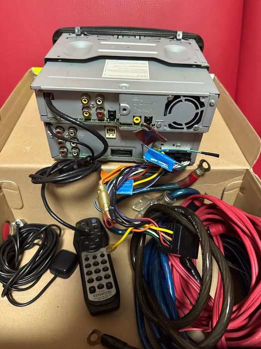 Sistem Audio Kenwood Auto